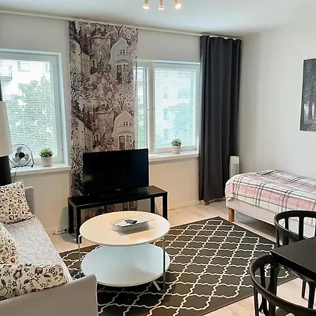 Apartment Kotimaailma Kotikaksiohaemeenk Saunalla